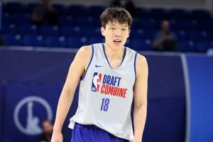 重磅媒体?美联社模拟选秀：杨瀚森首轮第26顺位被篮网选中！