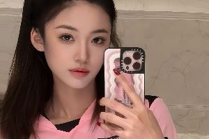 ?爱了！20岁河南女足门将李晓絮发布“反差”视频