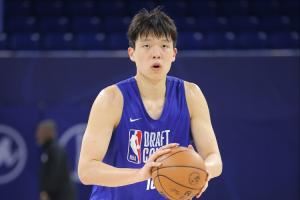 ?BR模拟选秀榜单：杨瀚森40顺位被奇才摘下 较上期提升了两名