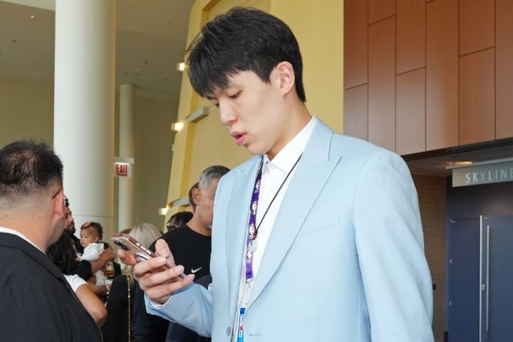 ?选秀专家更新模拟选秀2.0：杨瀚森首轮27顺位被篮网选中