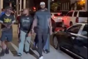 ?TMZ：詹姆斯在纽约被当面辱骂“你成不了乔丹！滚回LA！”