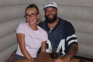 燃尽了?德隆41大寿吃光一盘生蚝?火辣未婚妻大尺度互动